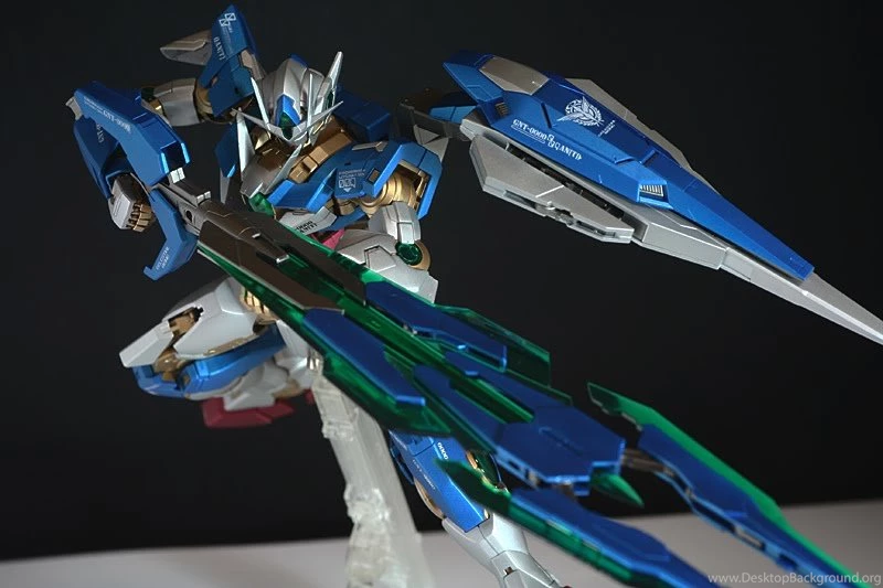 MG 1/100 Gundam 00 Qan[T] Metallic Ver. No.15 Hi Res Images