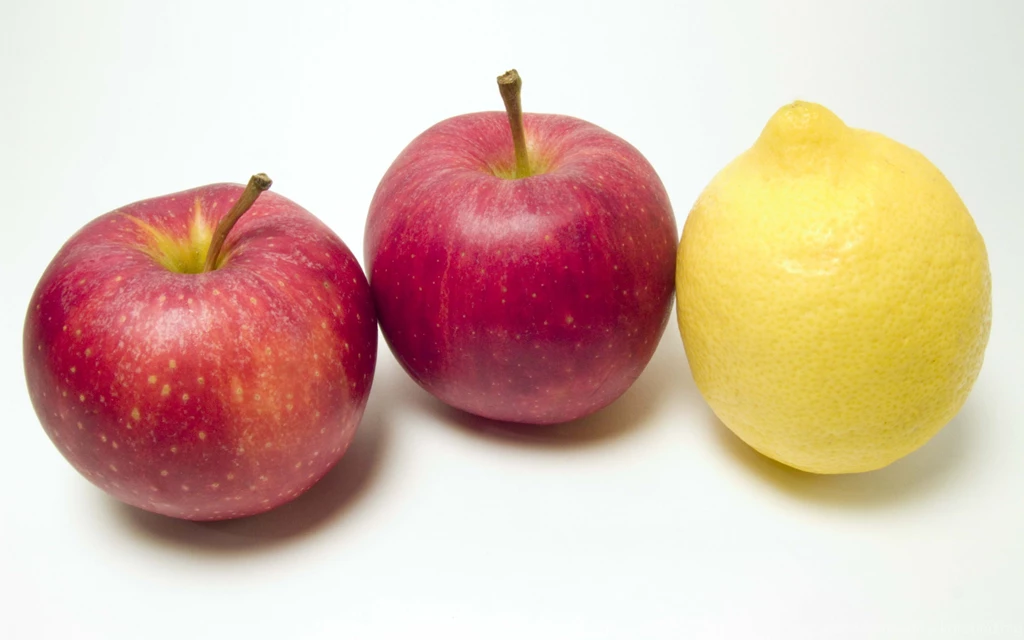 Download Wallpapers 3840x2400 Fruits, White Background, Apple ...