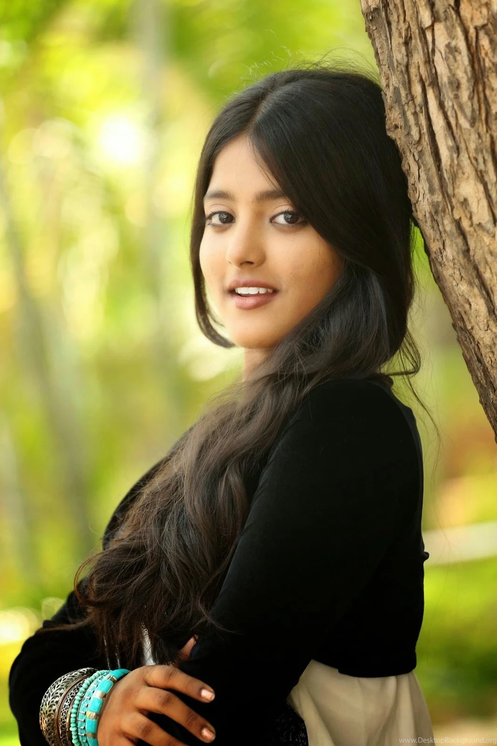 Ulka Gupta New HD Stills At Andhrapori Event Telugupeopleadda