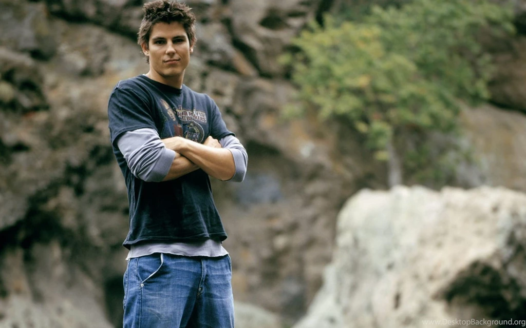 Download Wallpapers 3840x2400 Sean Faris, Actor, Waterfall, Boy ...
