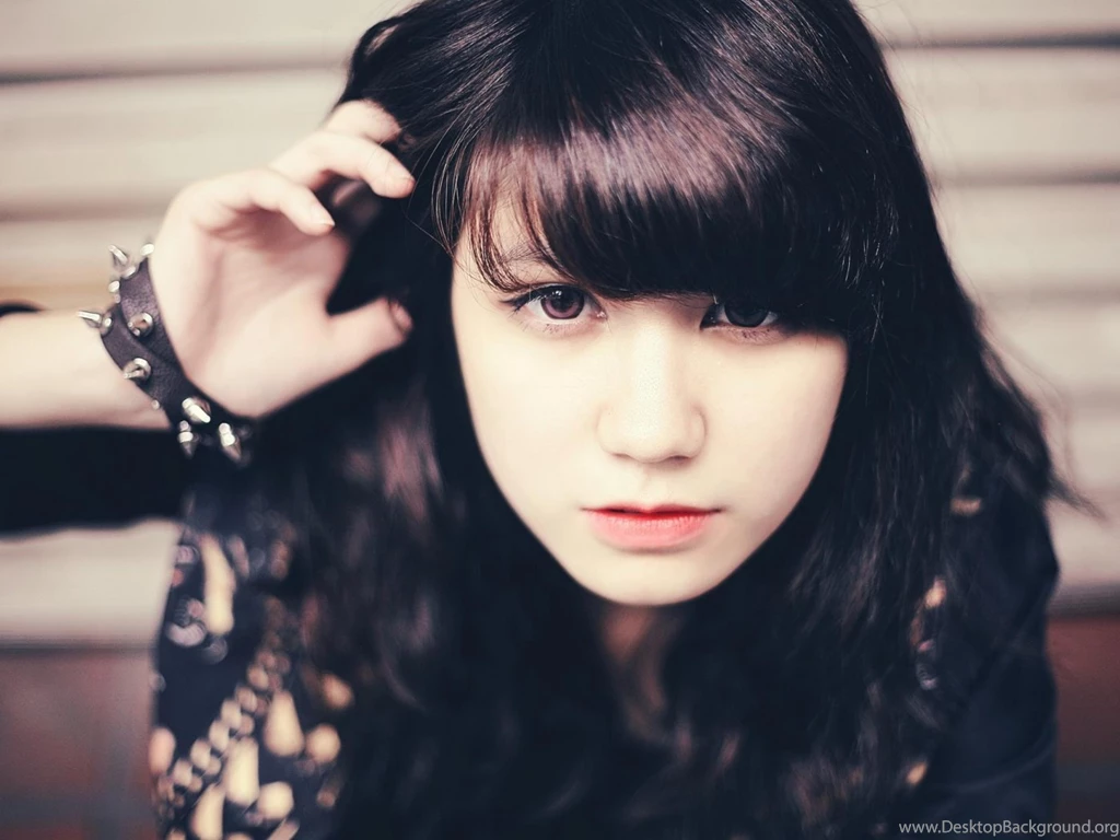 Cool Girl HD Wallpapers