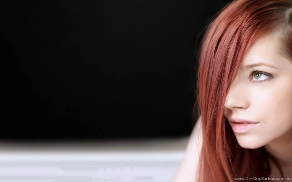 Wallpapers Of The Day: Cool Girl