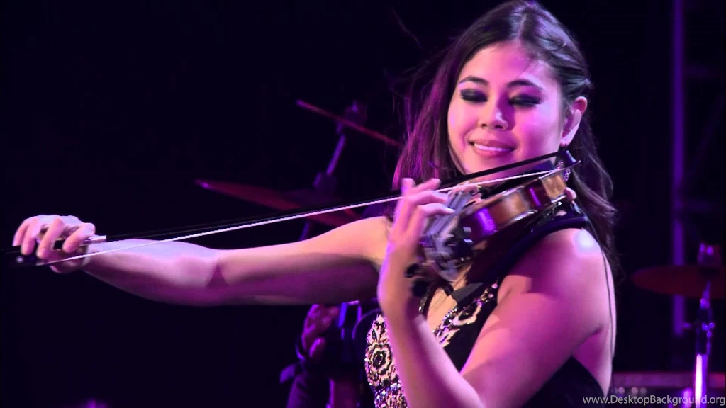 Video Yanni   Felitsa (Live At El Morro, Puerto Rico) HD   Yanni ...