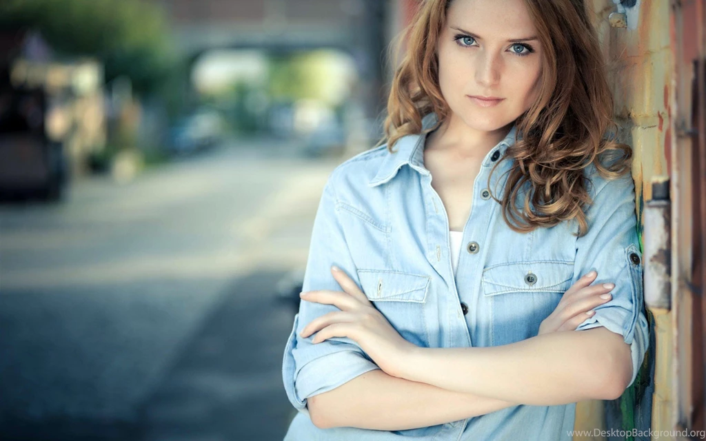 Beautiful Girl City
