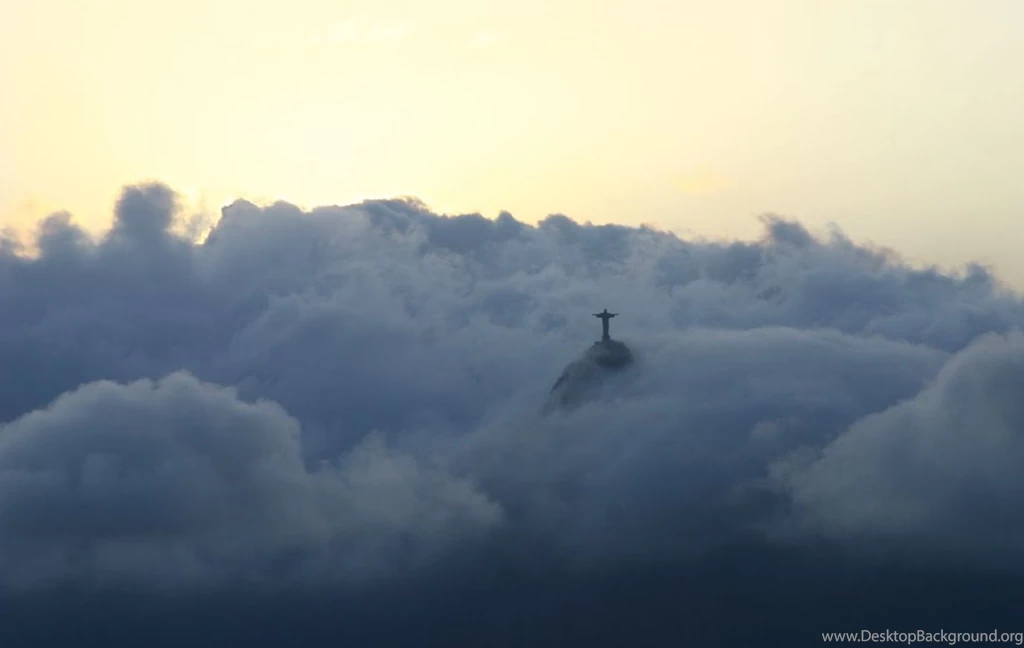 Christ The Redeemer Amongst The Clouds Wallpapers – Travel Around ...