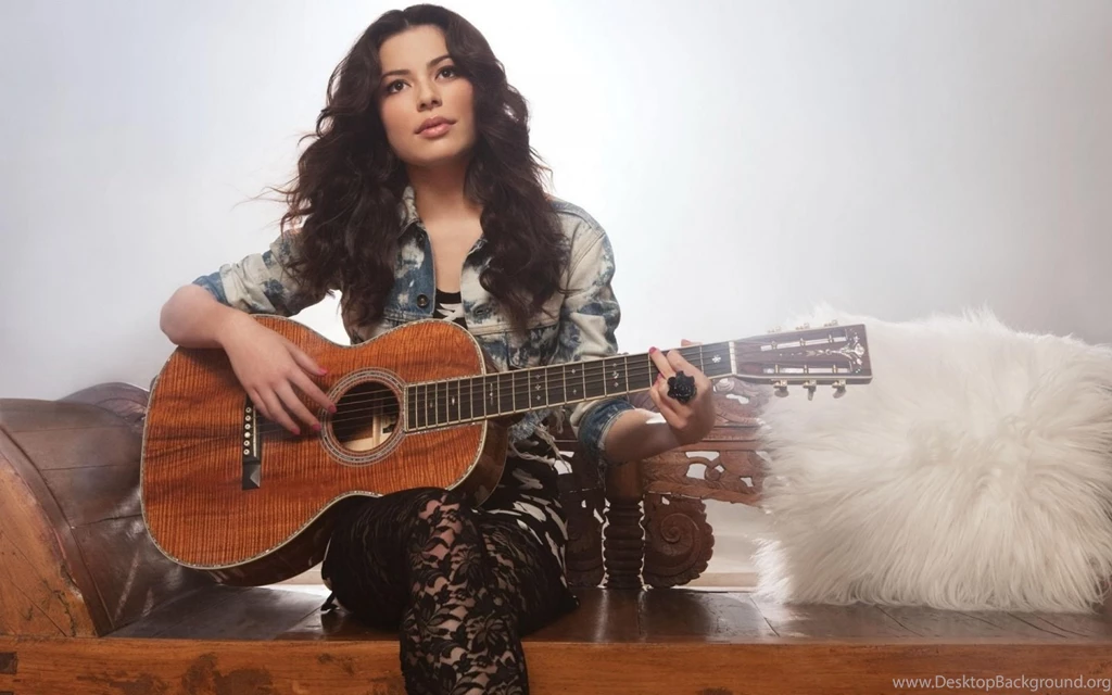 Miranda Cosgrove Backgrounds Hd Wallpapers