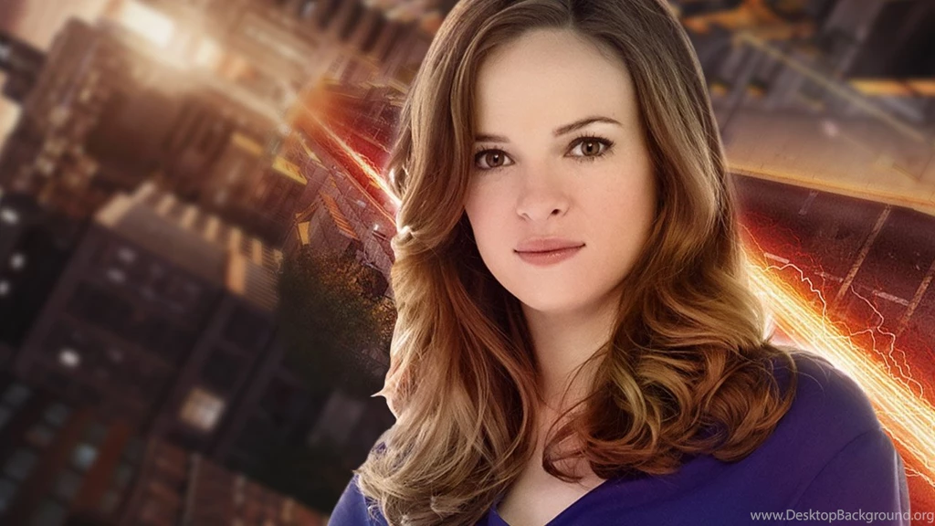 1003558 Danielle Panabaker Wallpapers