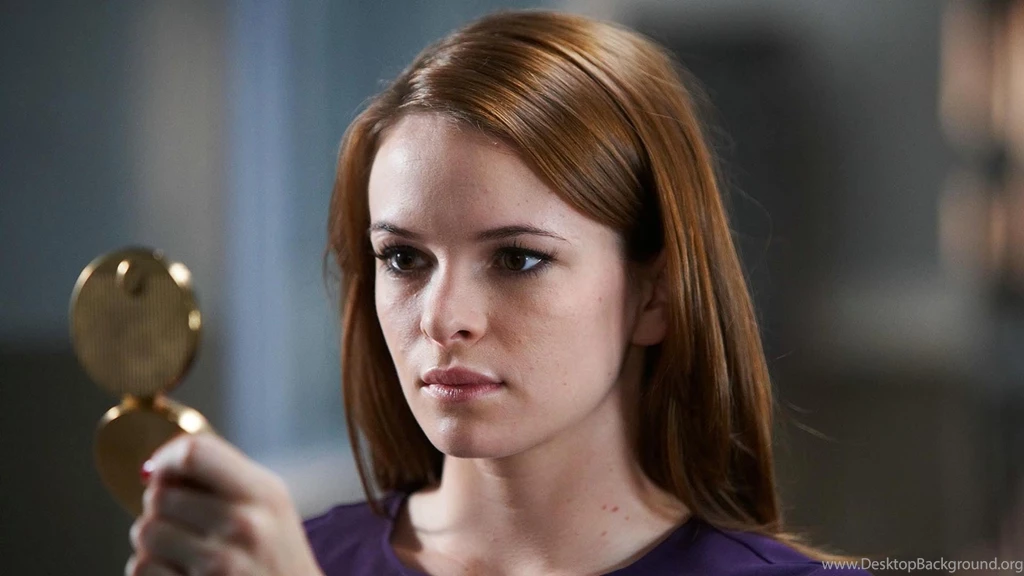 17+ Danielle Panabaker Wallpapers HD Download