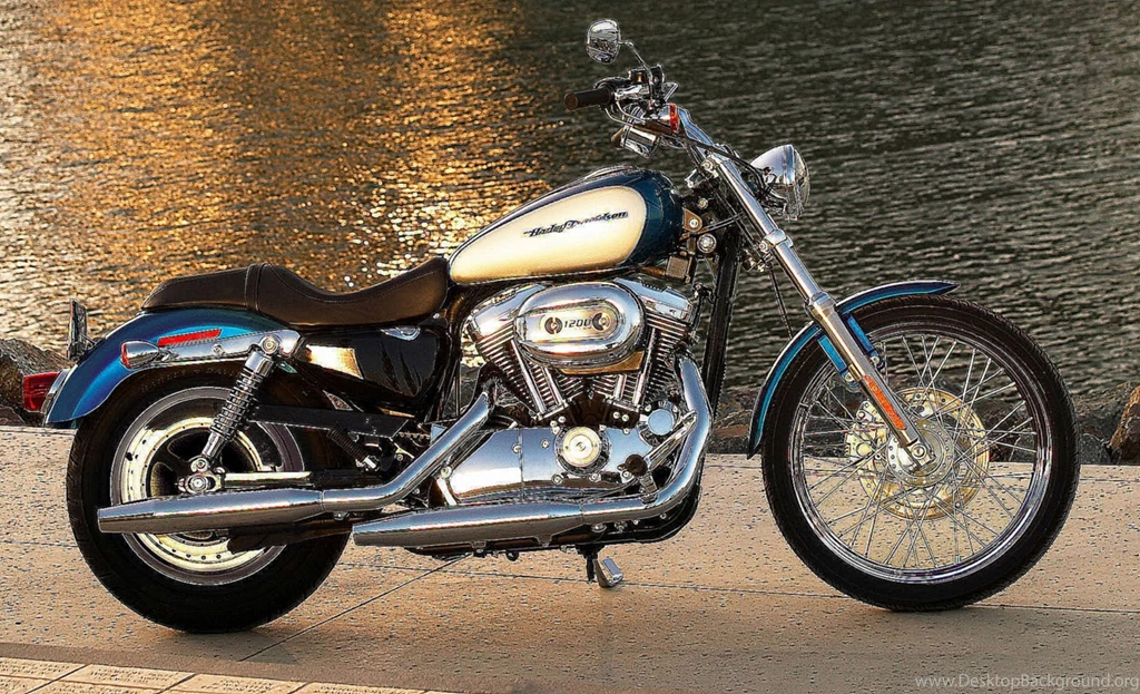 Harley_davidson_screensavers_wallpaper_2.jpg