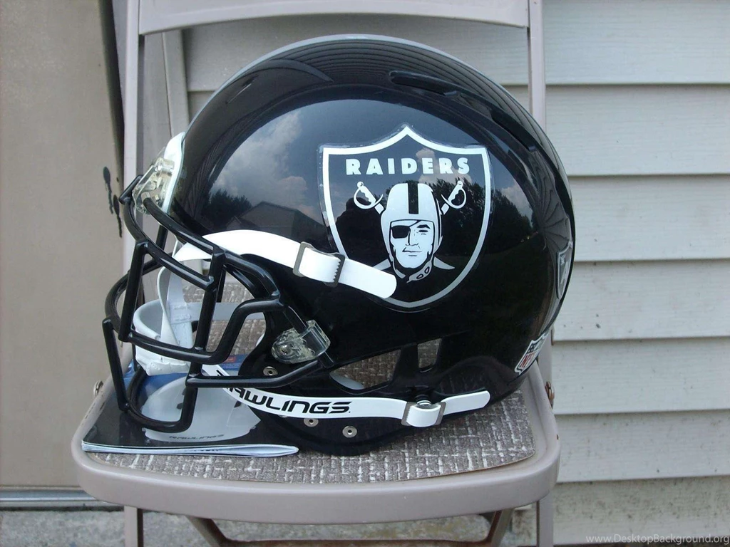 Oakland Raiders Helmet