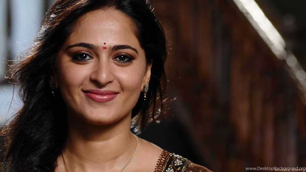 Anushka Shetty Natural Face Hd Wallpapers