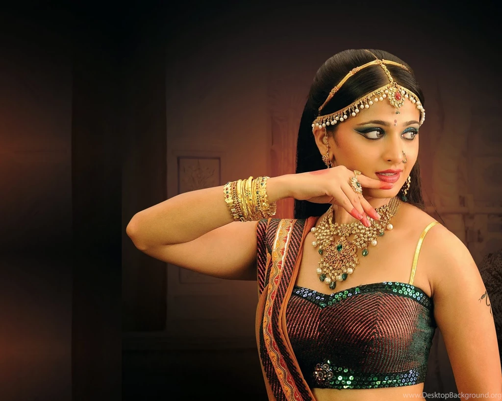 Wide Wallpapers Anushka Shetty Jewellery HD Wallpapers