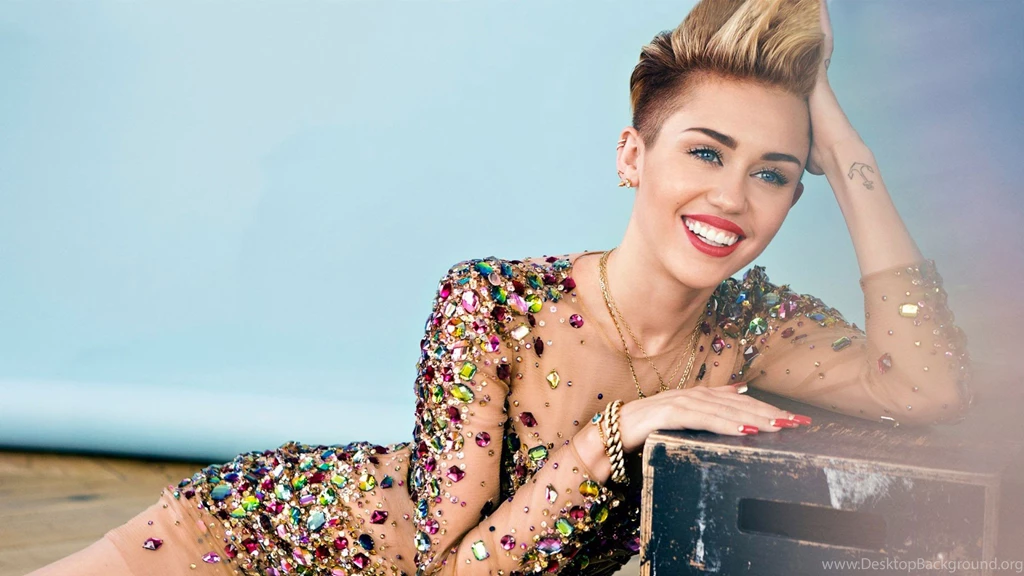 Miley Cyrus Siblings Wallpaper.