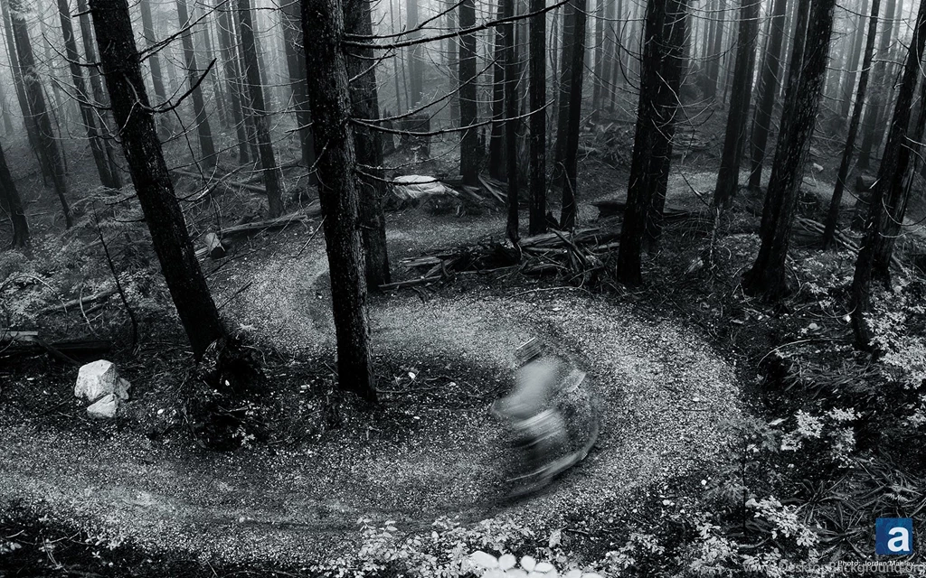 Adventure Journal – Wallpapers Wednesday: The Big S Turn