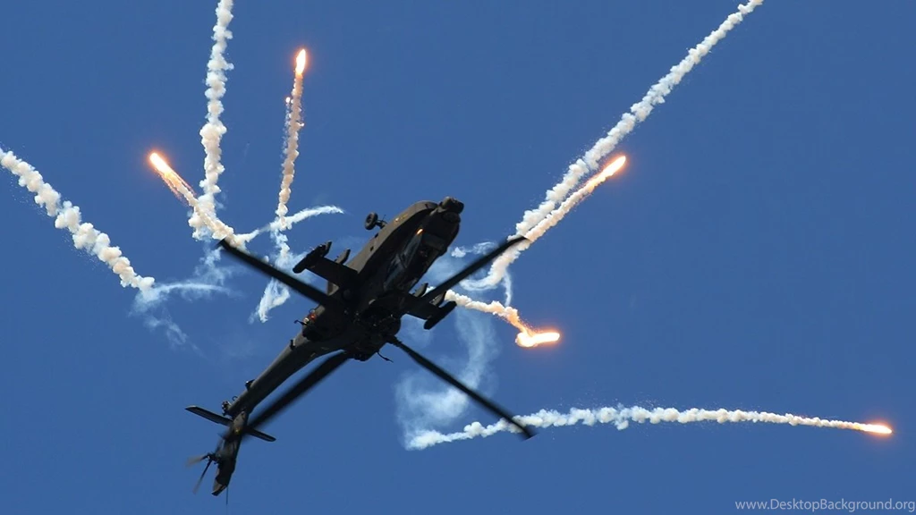 AH 64D Apache Doing A Maneuver Wallpapers 898