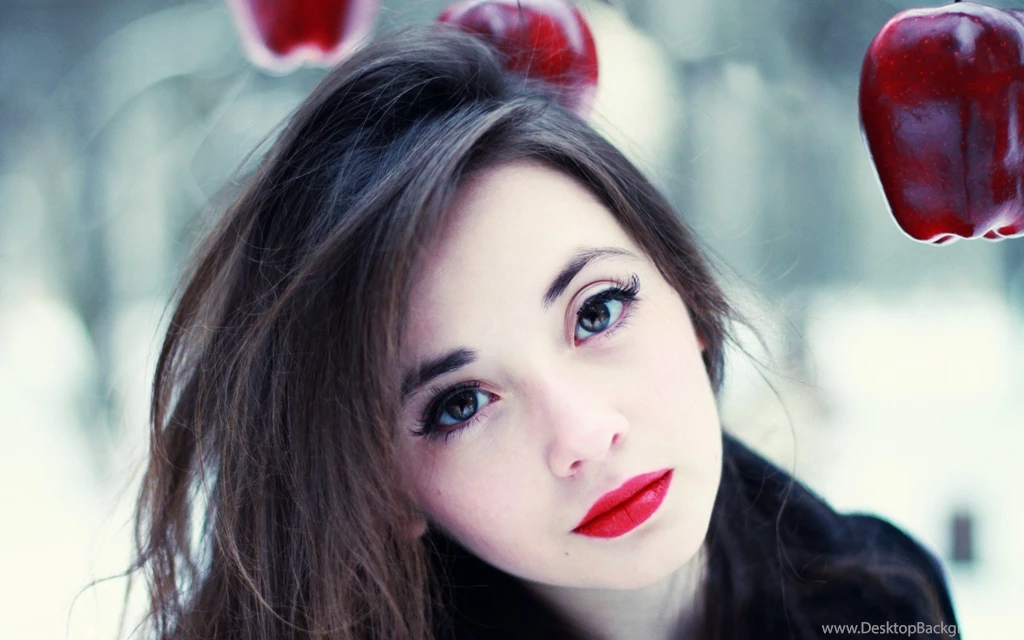 Girls Desktop Wallpapers   ARASPOT.com