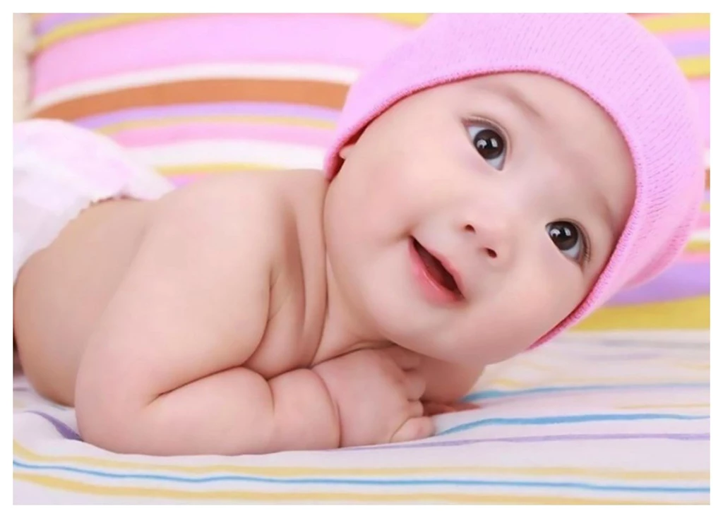 Cute Baby Smile HD Wallpapers Pics Download