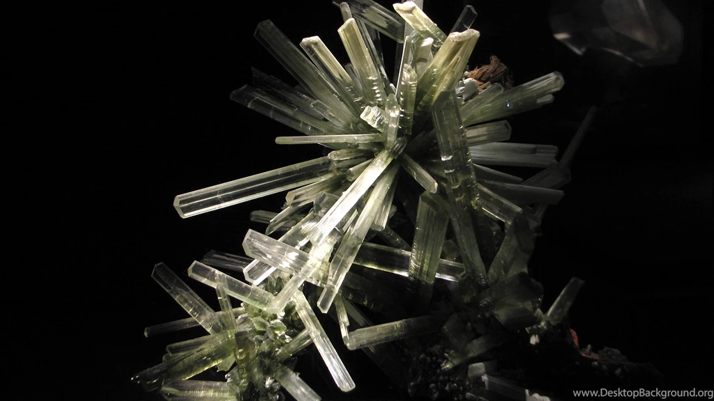 Crystals Macro Photography 2816×1584 Wallpapers 865321