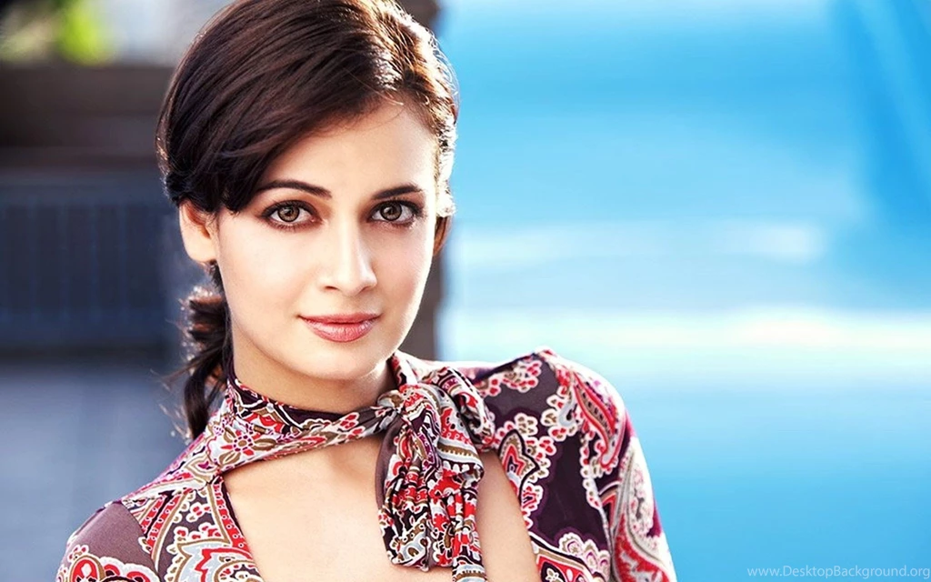 Indian Actress Model Dia Mirza HD Wallpapers