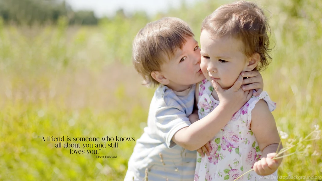 Wallpapers Cute Girl And Boy Kissing Baby 1920x1080