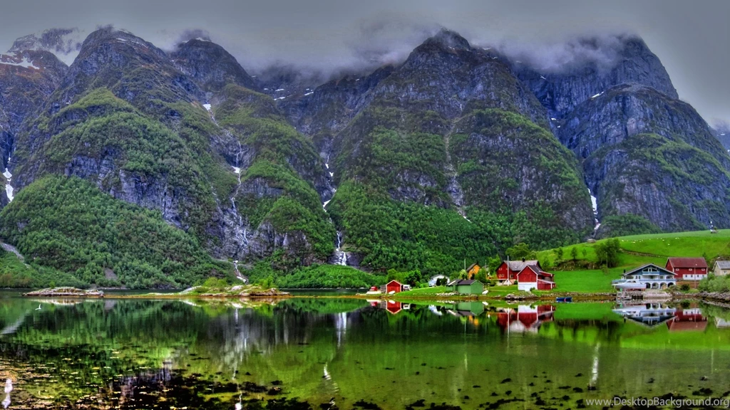 Norway Flag With Other Flags Wallpaper.