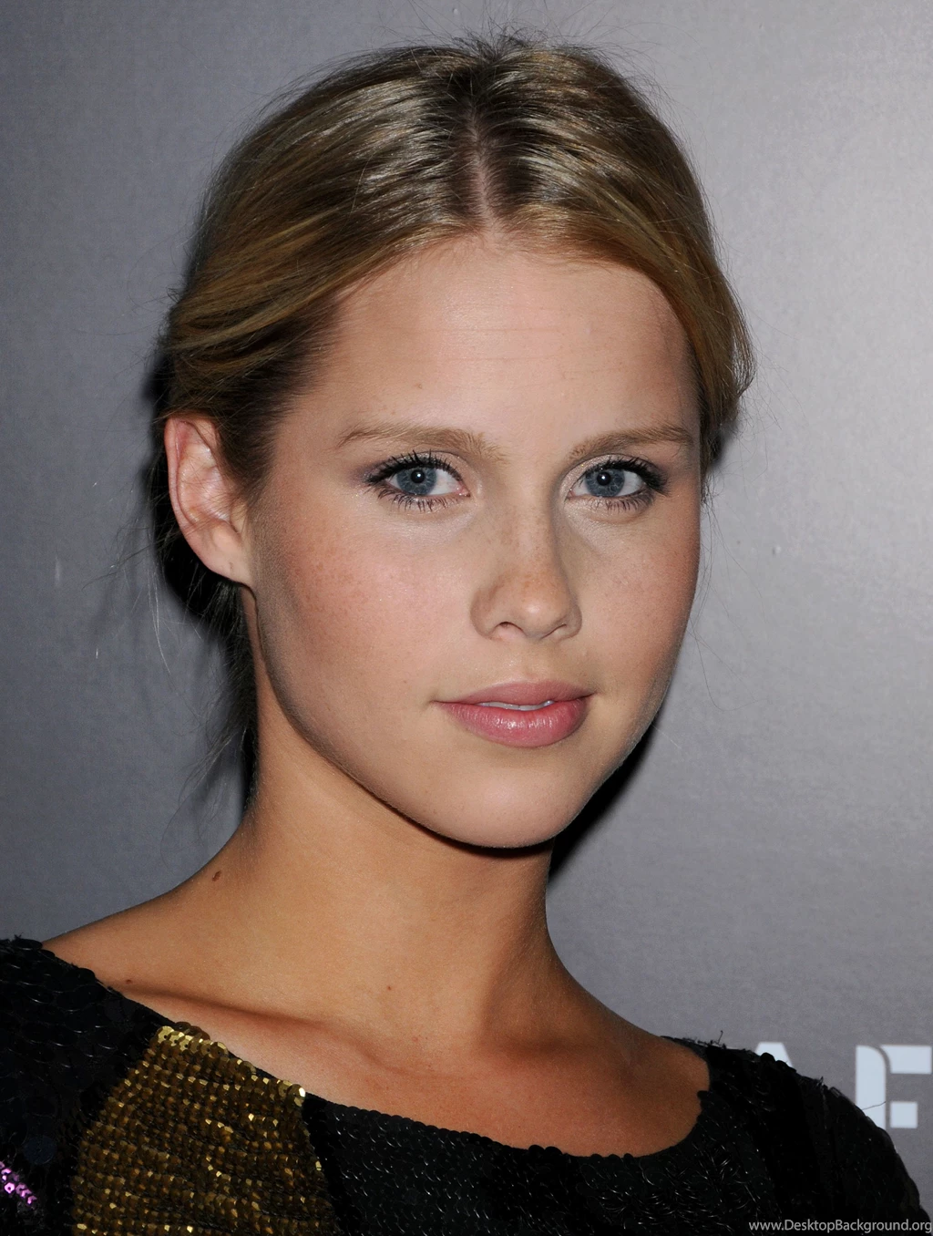 Claire Holt Photo, Pics, Wallpapers Photo