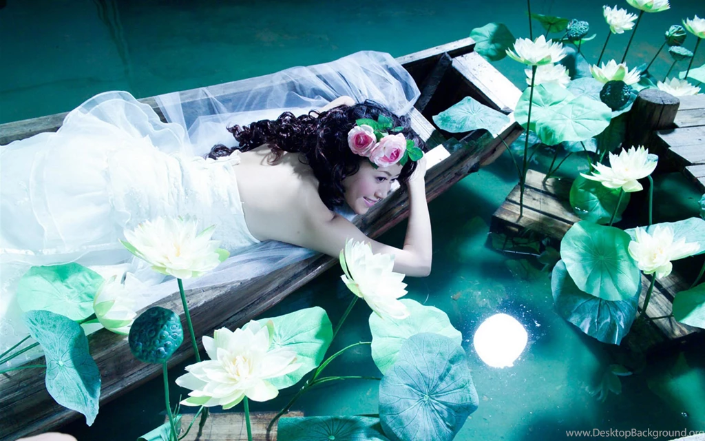 Beautiful Woman Wallpapers HD