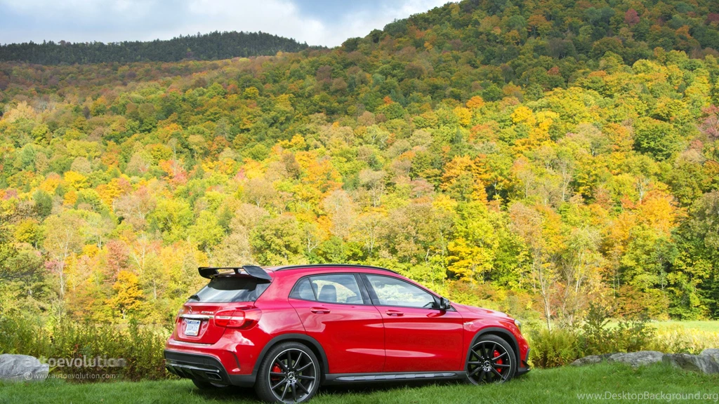 2015 Mercedes Benz GLA45 AMG HD Wallpapers