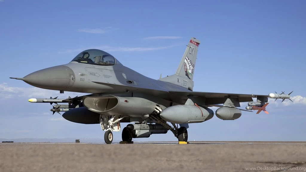 Awesome F16 Pic