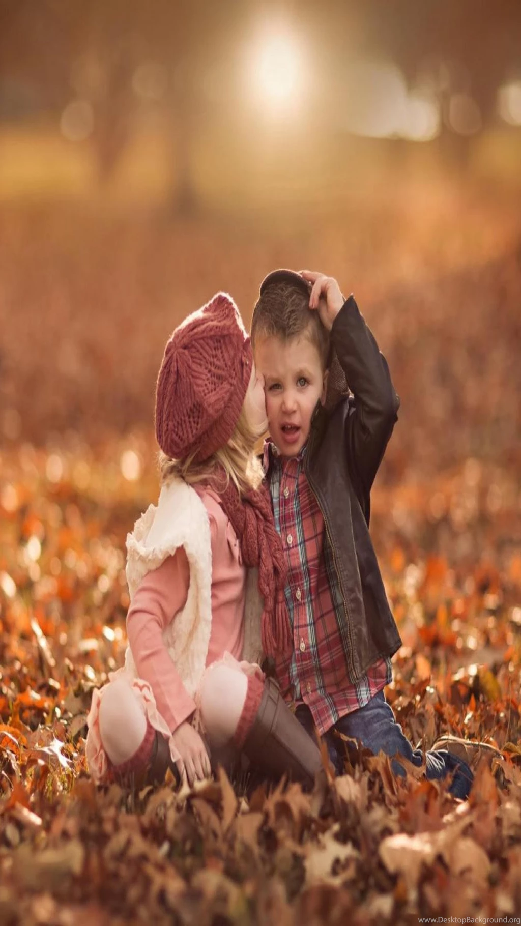 Lovely Boy And Girl Kissing Iphone Full Hd Wallpapers