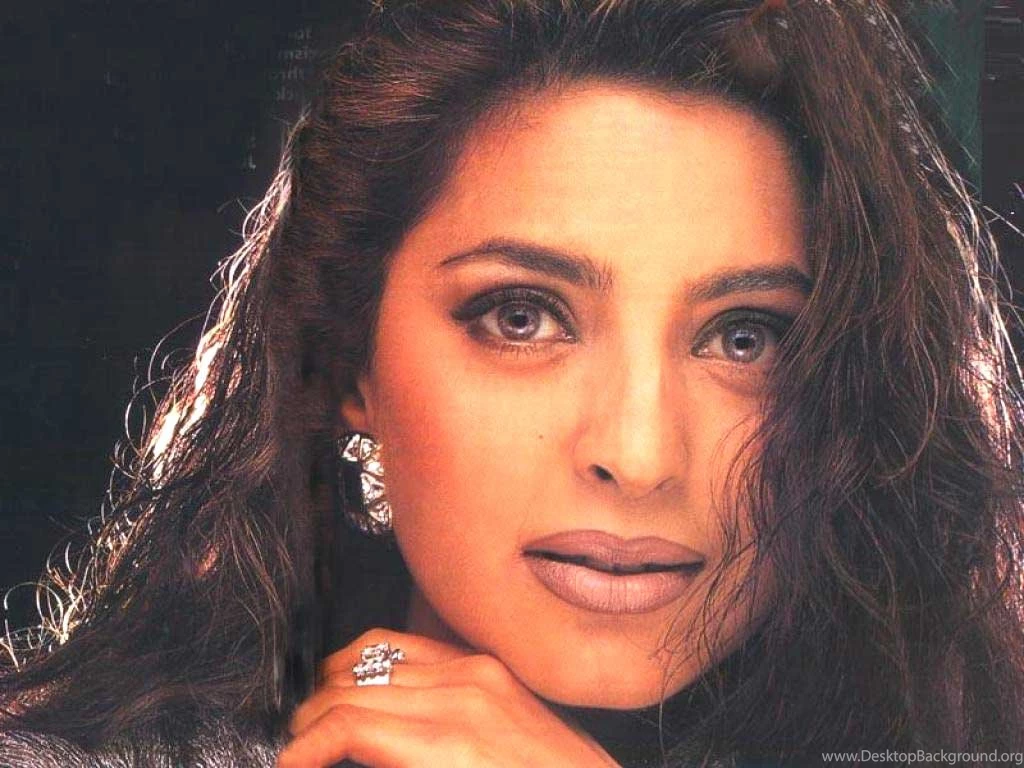 Juhi Chawla High Resolution Hd Wallpapers Free Hd Wallpapers