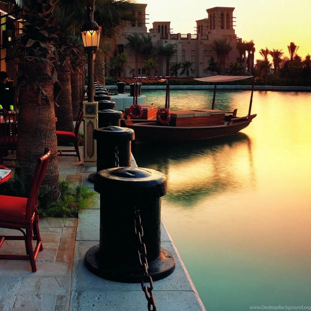 Outdoor Restaurant At Sunset iPad Wallpapers Download