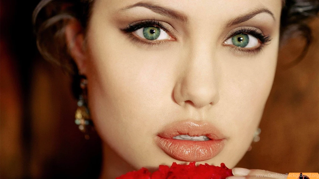 Angelina Jolie, Eva, Image, Walls, Found (