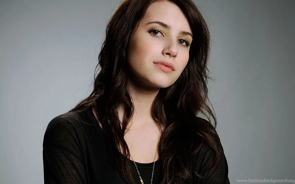 Emma Roberts - Celebrity HD Wallpapers