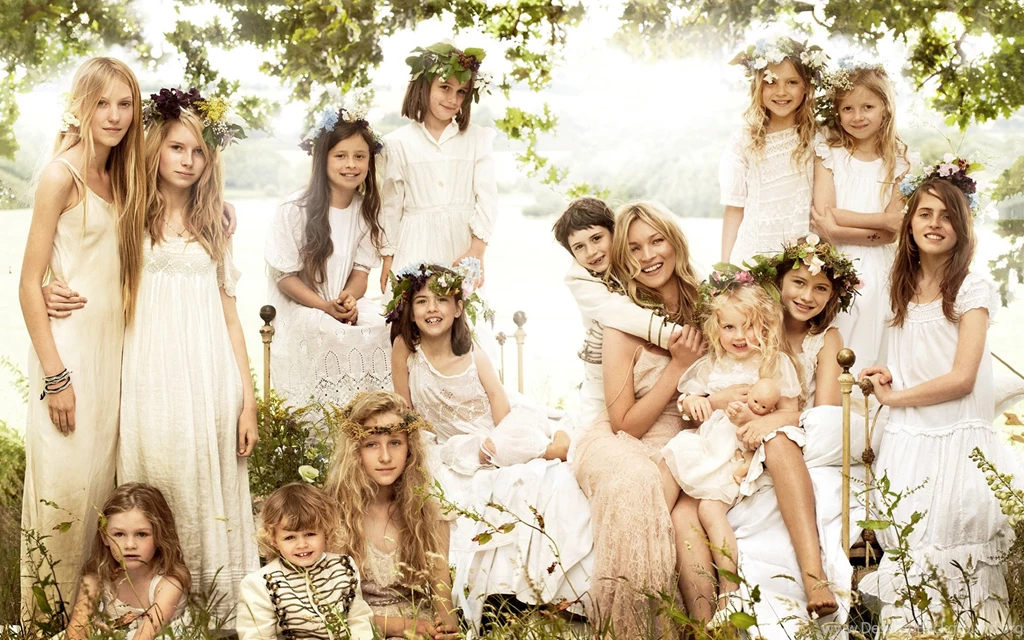 Lovely Girls And Boys Happy Group Photo Wallpaper,Lovely HD ...