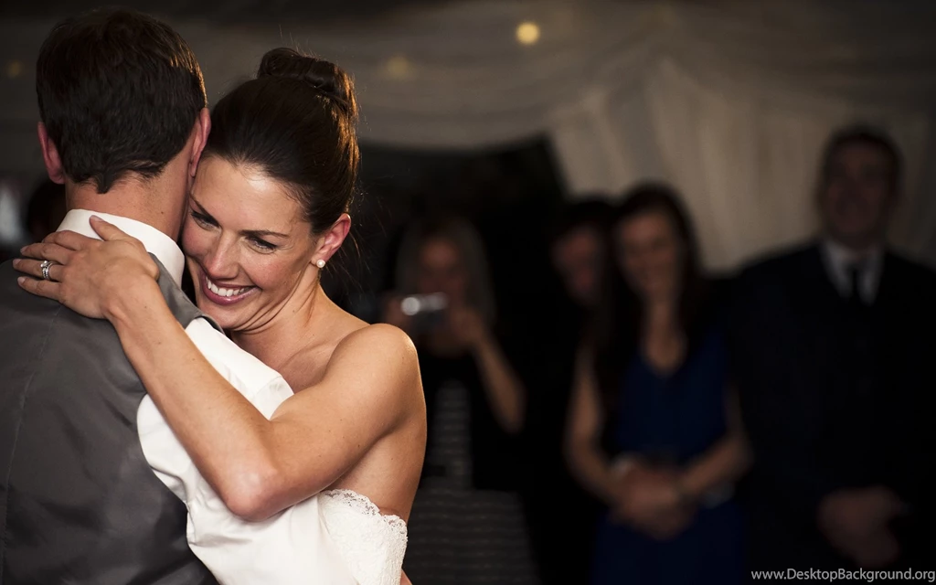 Love Couple Hug HD Wallpapers