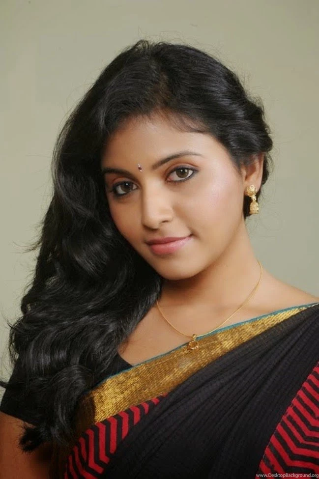 Anjali Beautiful Saree Photos Images