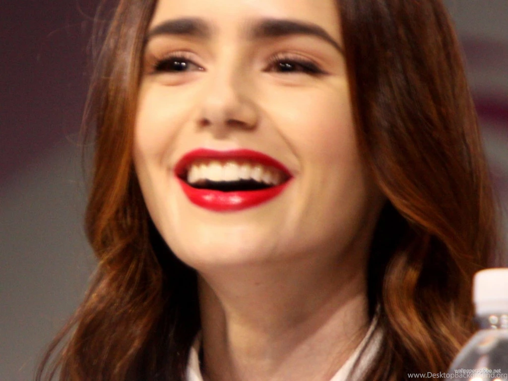 Lily Collins Wallpapers