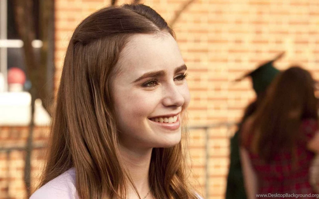 Lily Collins