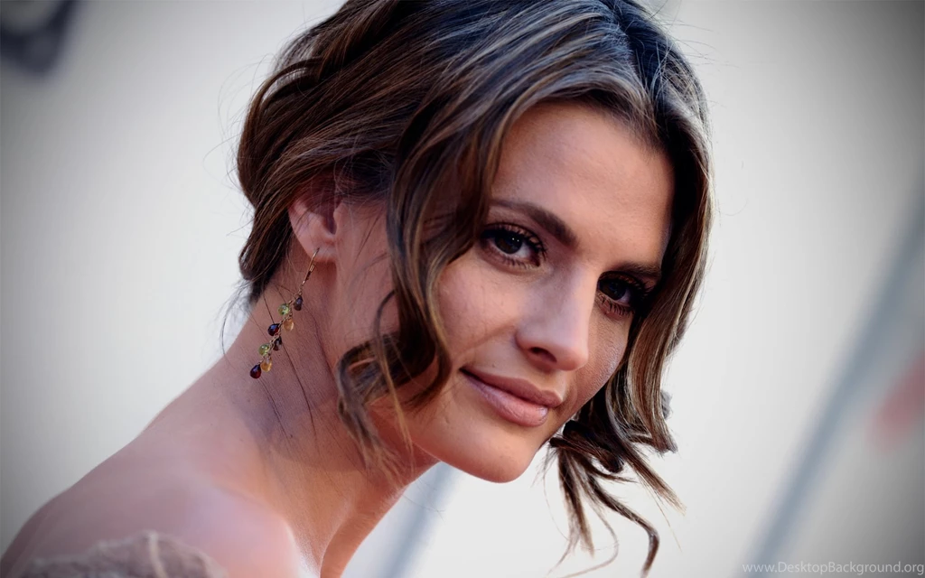 Stana Katic Desktop Wallpapers 4549 1920x1080 UMad.com