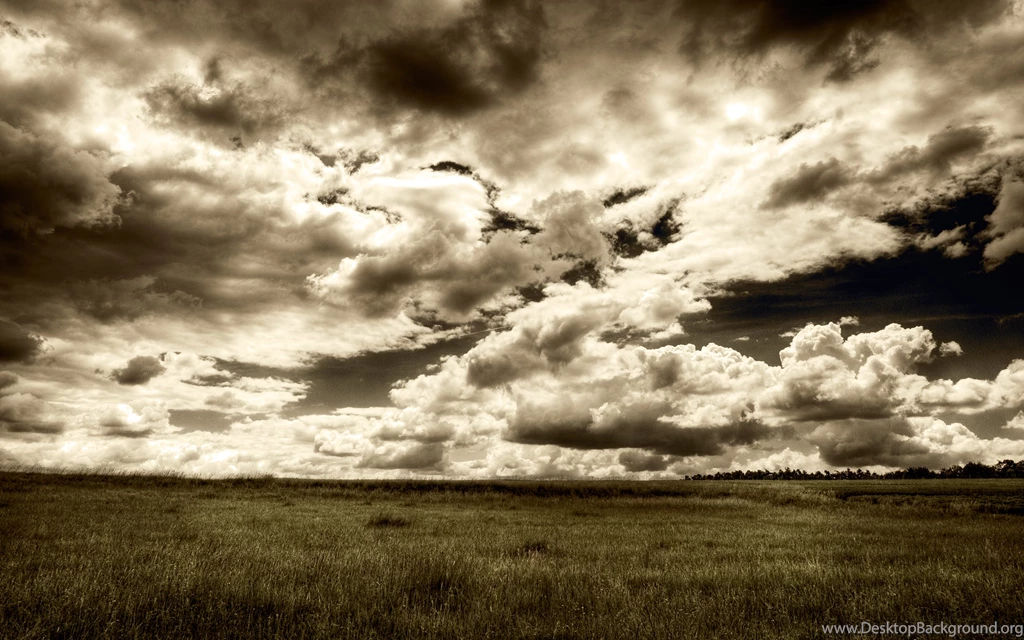 Dramatic Sky Over Field Widescreen Wallpapers