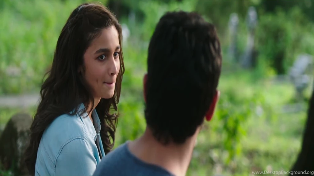 Hindi Picture Film Celebrity Star Actress Alia Bhatt Wallpapers ...