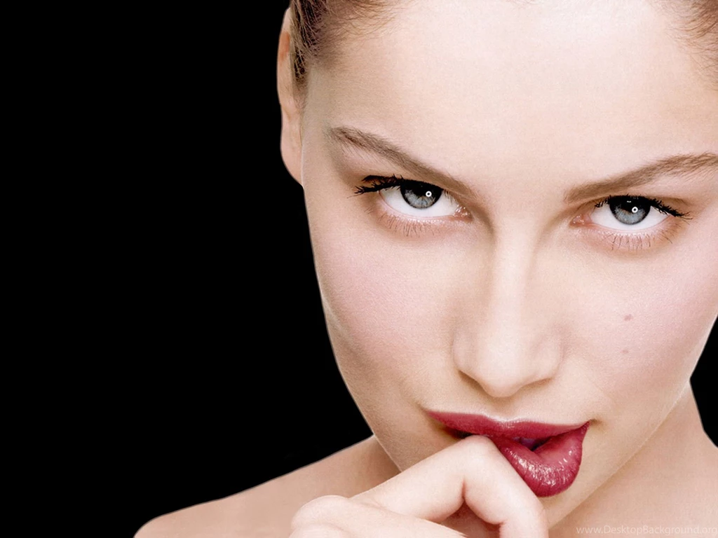 Desktop Wallpapers · Celebrities · Female · Laetitia Casta French ...
