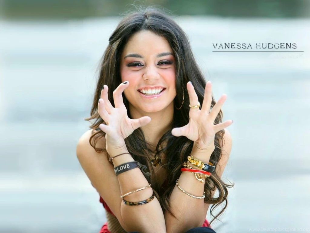 Vanessa Hudgens HD Wallpapers For Desktop Download