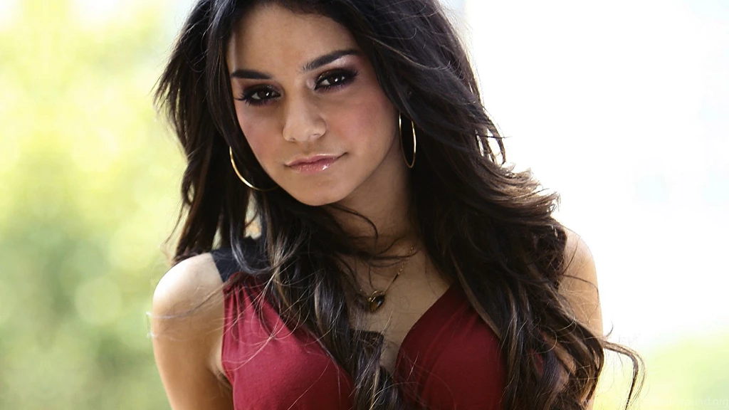 Vanessa Hudgens HD Desktop Wallpapers