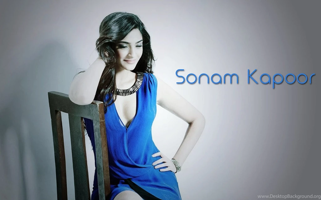 Sonam Kapoor Hot Actress Full HD 1080p Wallpapers Photo Free