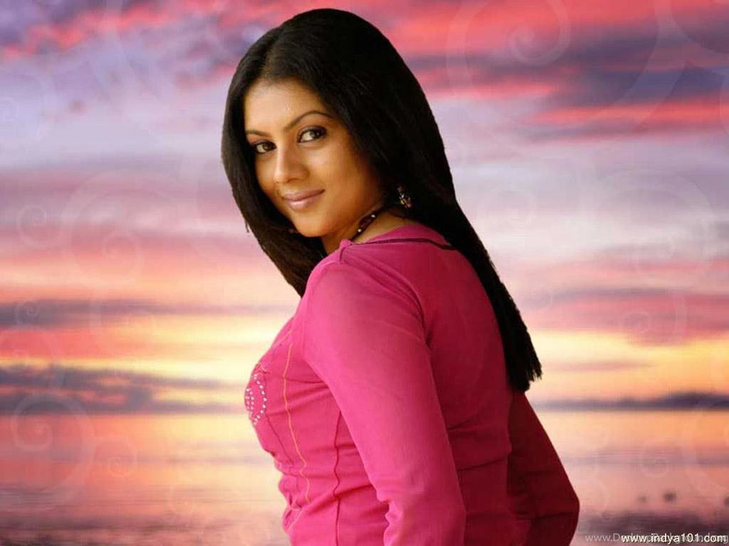 Payal Sarkar Wallpapers (1024x768) : Indya101.com