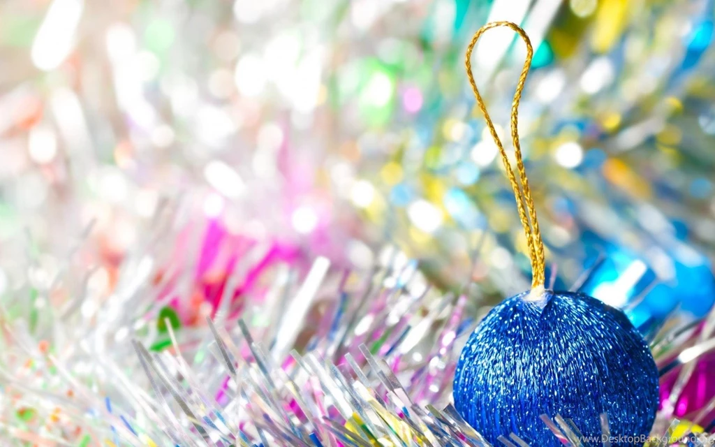 Christmas Ornaments Wallpapers