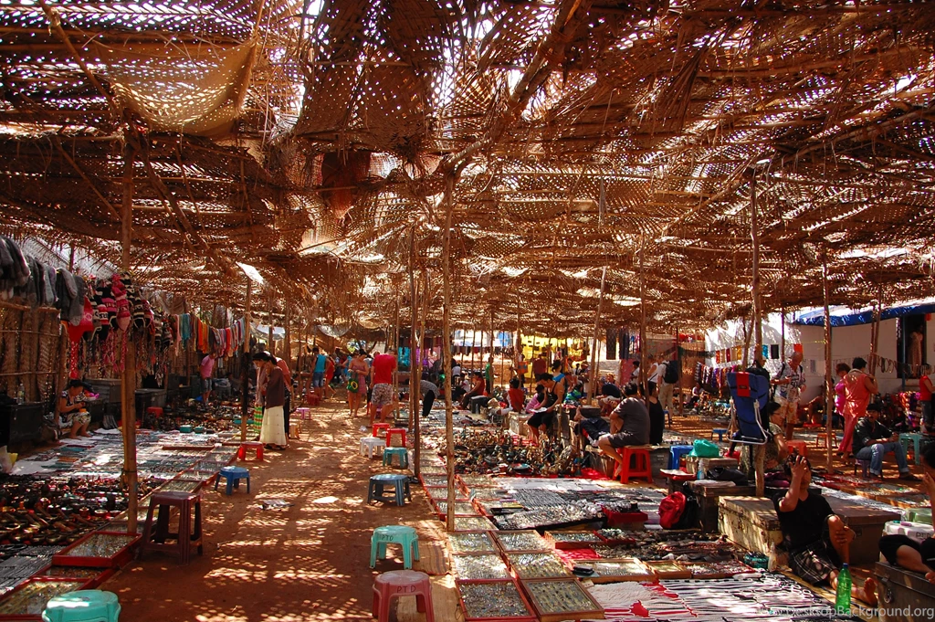 Market In Anjuna Wallpapers And Images Wallpapers, Pictures, Photos