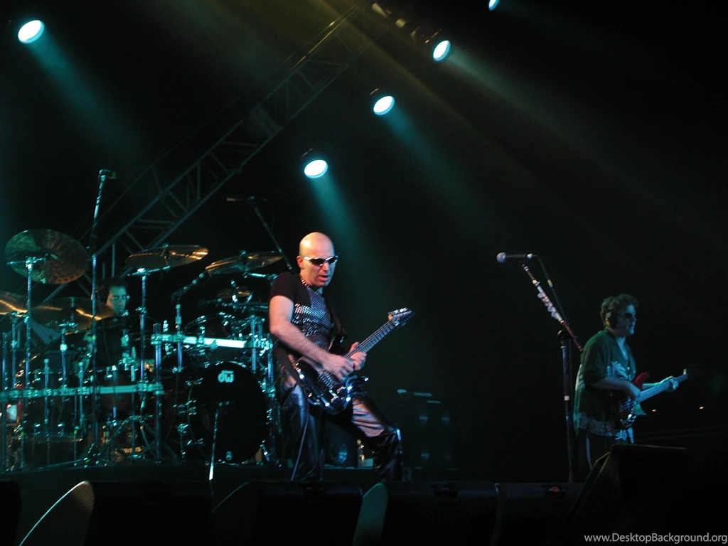 Joe Satriani 5/15/00 At Sun Theatre, Anaheim, CA